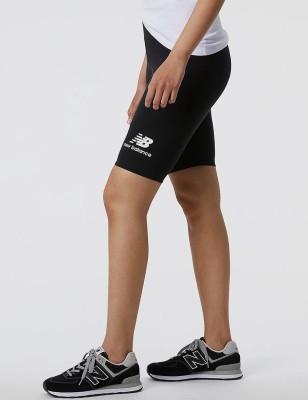 New Balance ESSANTIALS STACKED FITTED SHORT